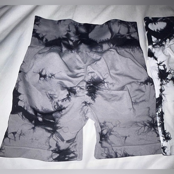 Ruffle Butt Biker Shorts - Picture 4 of 6